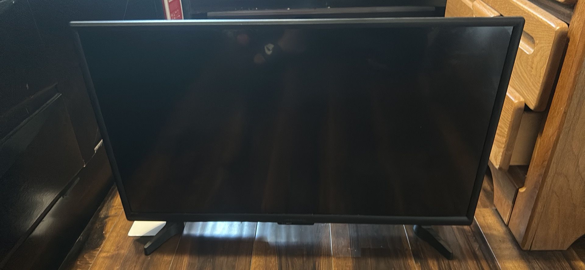33” Insignia Tv