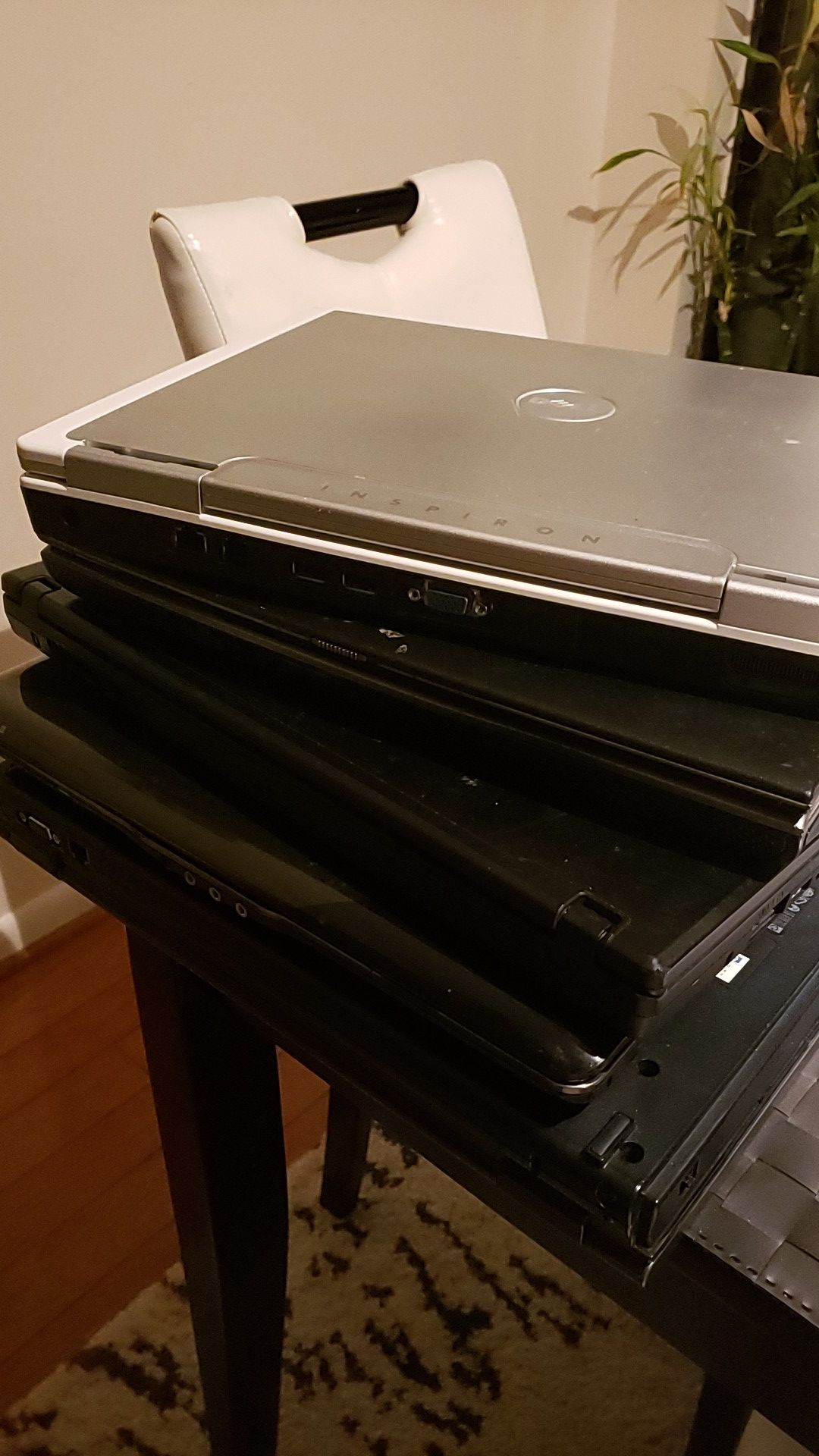 5 laptops lot.