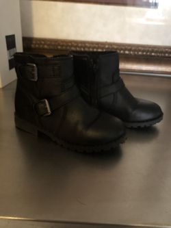 Black toddler boots
