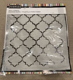 Wall stencil - quatrefoil pattern