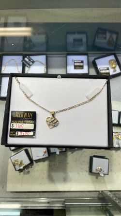 Necklace with pendant