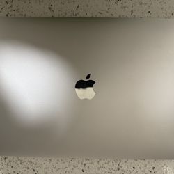 MacBook M1 2020