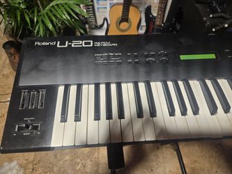 Roland U-20 RS-PCM Keyboard and Stand