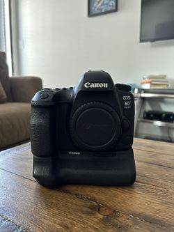 Canon 6d Mark 2 with Battery Grip