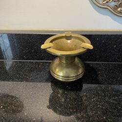 Vintage Made In England Solid Brass Spittoon Ashtray 5x5”