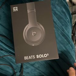 Beats Solo3 Wireless Bluetooth Headphones 