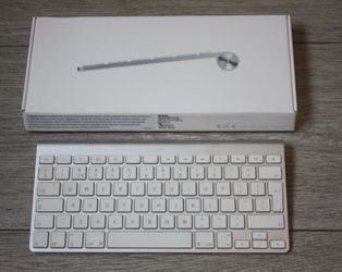 Apple keyboard-wireless