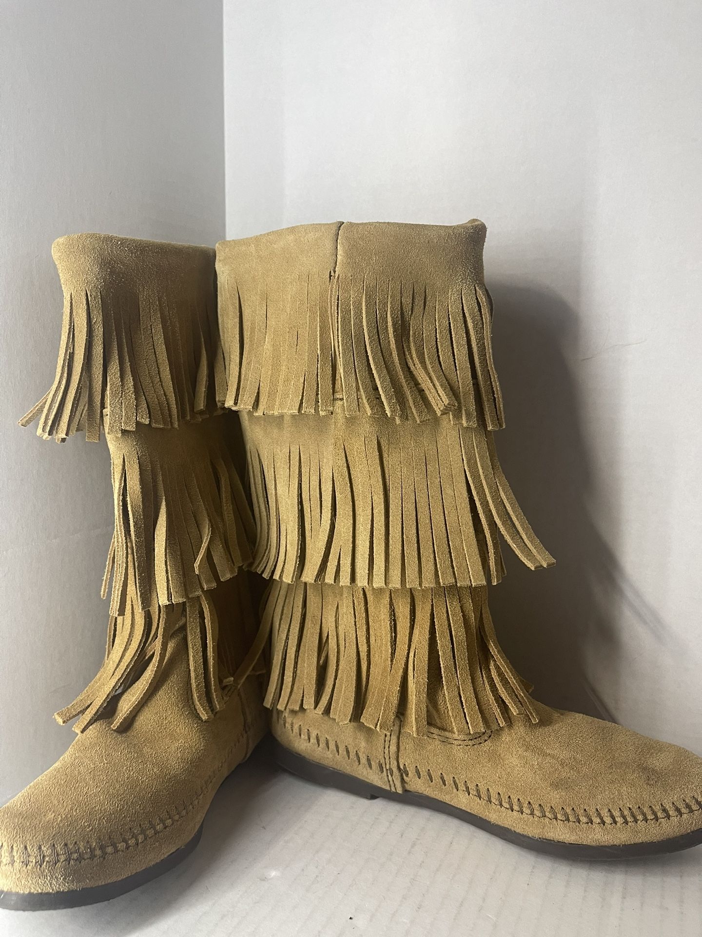 Minnetonka Womens 3 Layer Fringe Calf Hi Brown SUEDE Moccasin