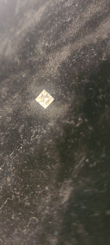Loose diamond