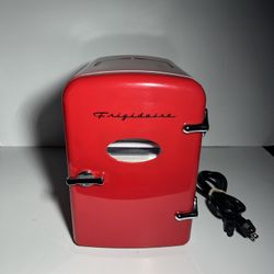 Frigidaire 6-Can Mini Retro Beverage Fridge - Red