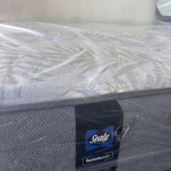 Sealy king Mattress