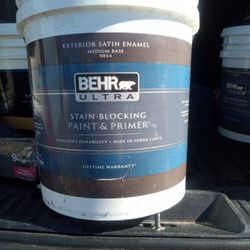 BEHR ULTRA Paint Like A Gray Blue Color