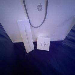 Apple AirPods 