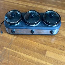 Crock Pot (3) 2.5 Quart 