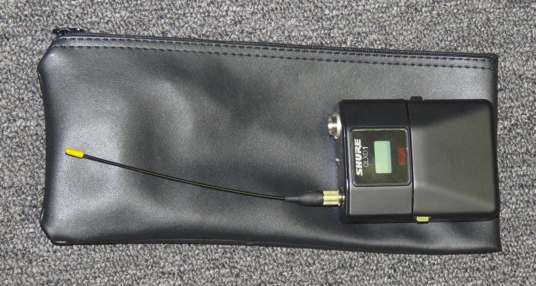 SHURE QLXD14 Wireless Bodypack System (for lav/headset or guitar/bass)