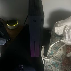 Purple Xbox One s