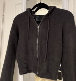 Grey cropped hoodie jacket – Forever 21 Size Small