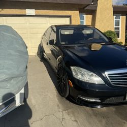 Mercedes Benz S550 