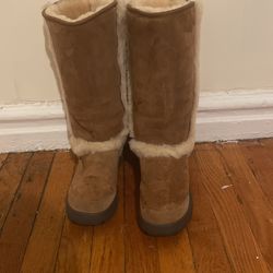 W SunBurst Tall Uggs Size 9 In Women