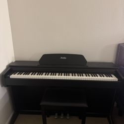 88-Key Monkley Digital Piano + Bench – Excellent Condition