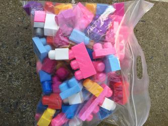 Mega blocks