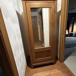 Vintage Oak Linen Press 