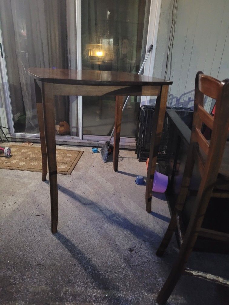 FREE Bar Heaight Table