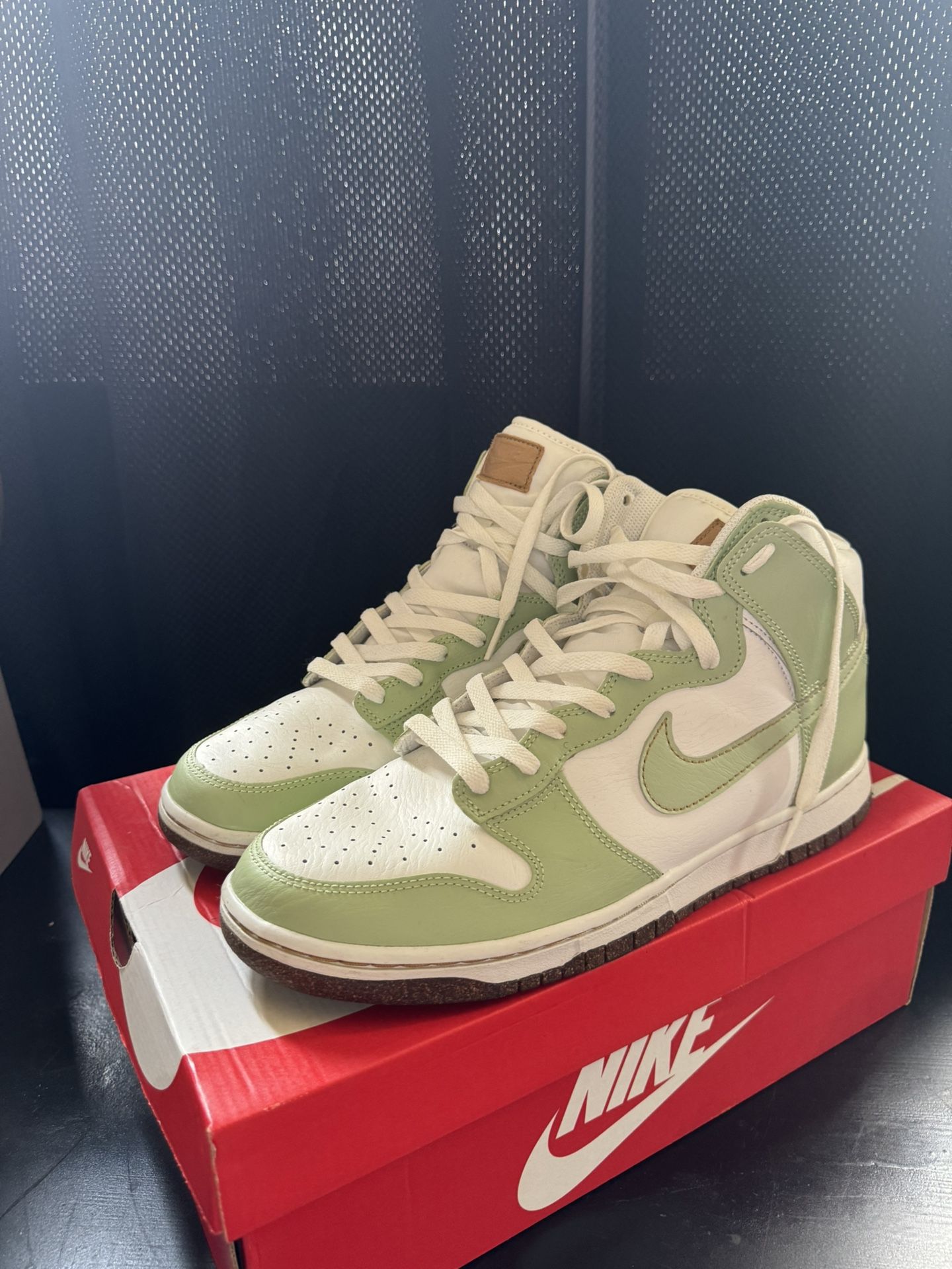 Nike High Top Dunks “Mint” Size 11