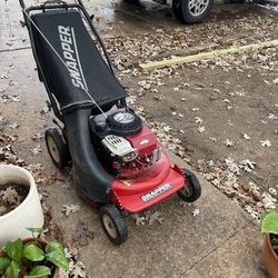 Snapper Mower w Briggs & Stratton engine