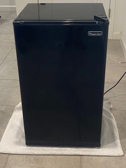 Mini Fridge with Freezer - Magic Chef - Like New