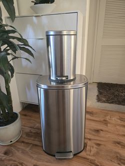 2 Trash Can stainless steel