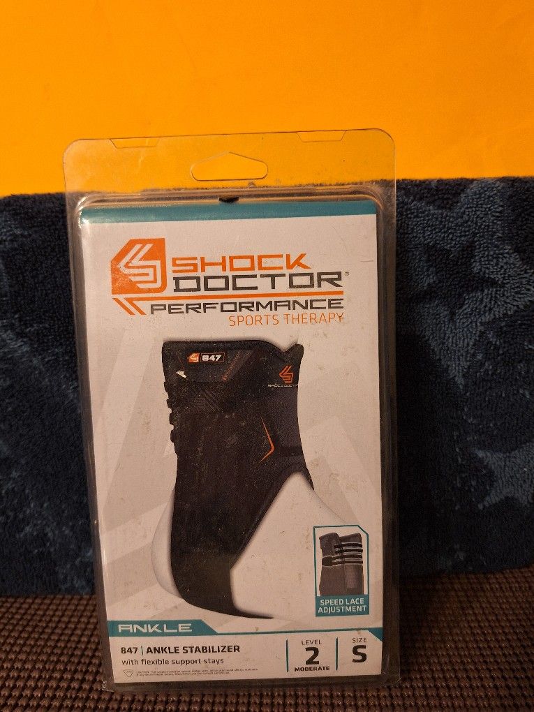 Shock Doctor 847 Ankle Stabilizer-$15.00