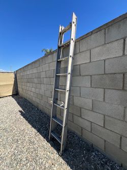 8’ Aluminum Extension Ladder