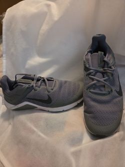 Size 10, Men's Nike Legend Essential Training Shoes, CD0443 002  Smoke Grey/DK