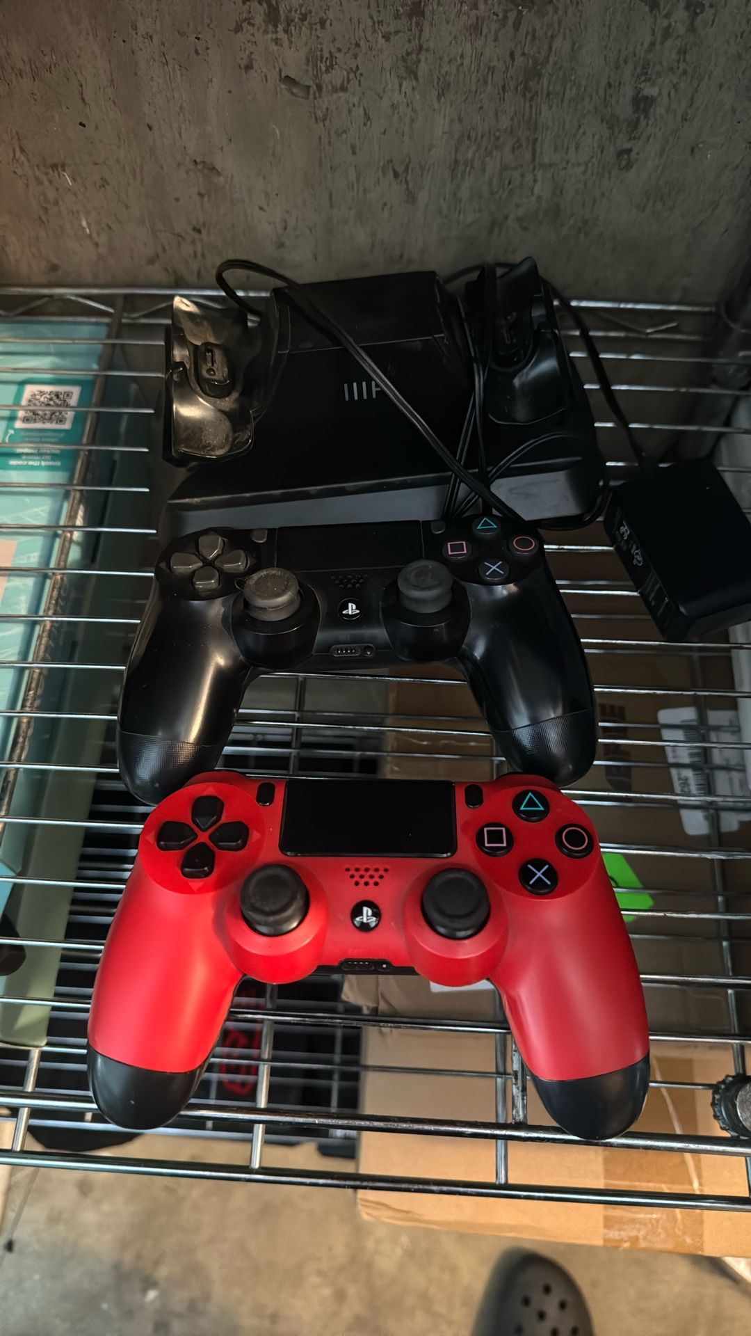 2 Playstation 4 Controllers and Dual Charger