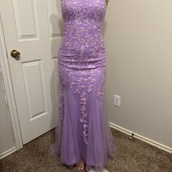 "Enchanting Elegance: Unique Formal Dress for Prom and Parties"