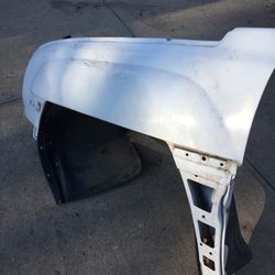 2002/2004 Chevy Avalanche Fender 