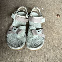 Nike Shoe/sandals