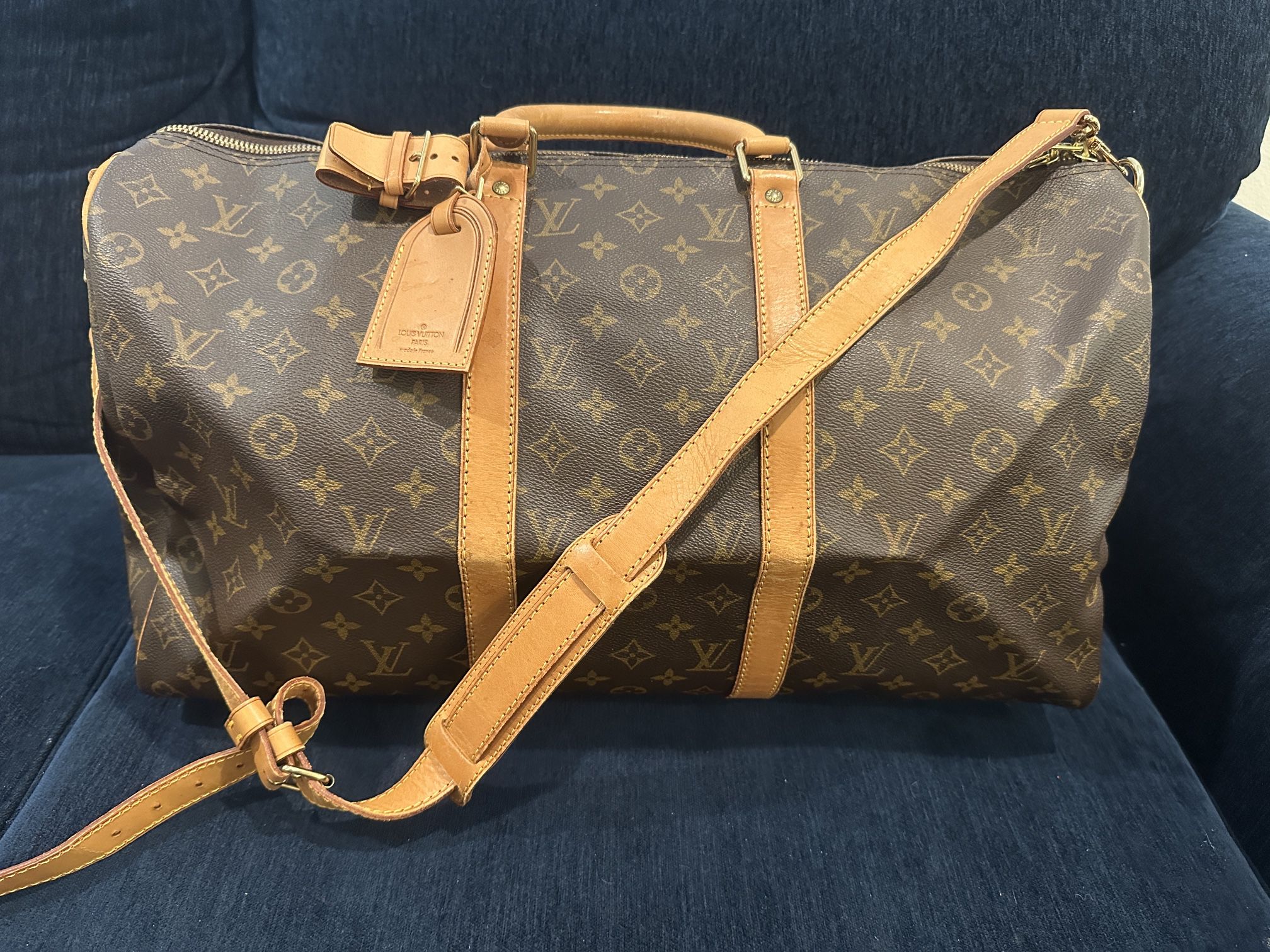 Louis Vuitton Keepall 50cm Bandouliere Monogram for Sale in Irvine, CA -  OfferUp