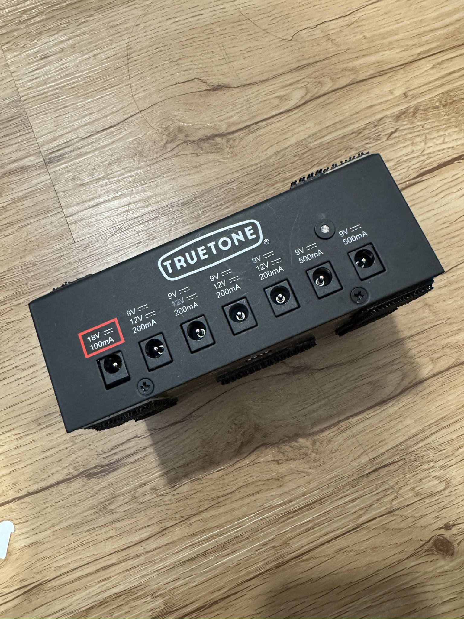 Truetone CS-7 Pedalboard Power Supply