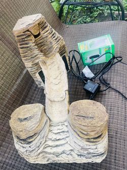 Tetra waterfall filter with new box of cartridges