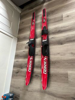 Water skis