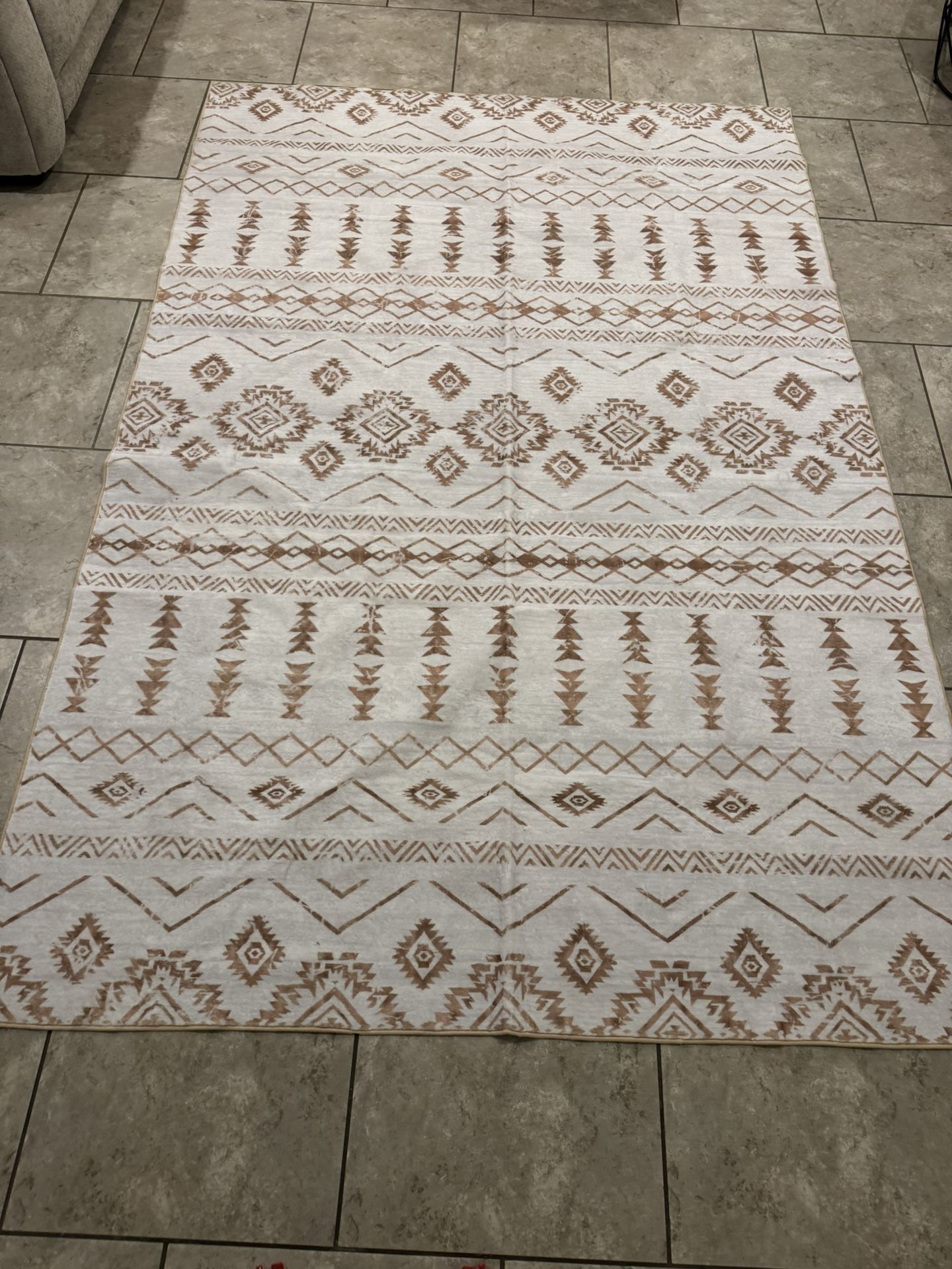 6x9 Area Rug, Never Used Only $50 OBO
