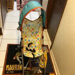 Umbrella Stroller Price 10$.    Pick Up. E.    72nd.  and. Grandview.  E.     Tacoma 