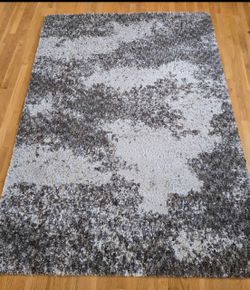 Thomasville Hudson 5’3” x 7’5” Wexford Gray Shag Rug