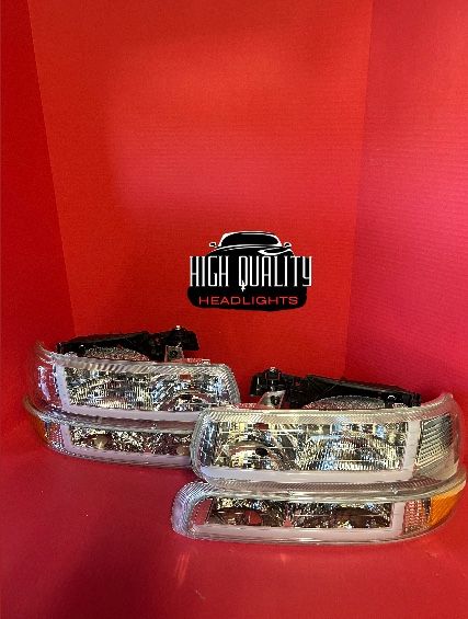 Chevy Silverado 1999. 2002 Headlight.