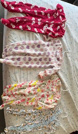 Baby pjs 6-9m