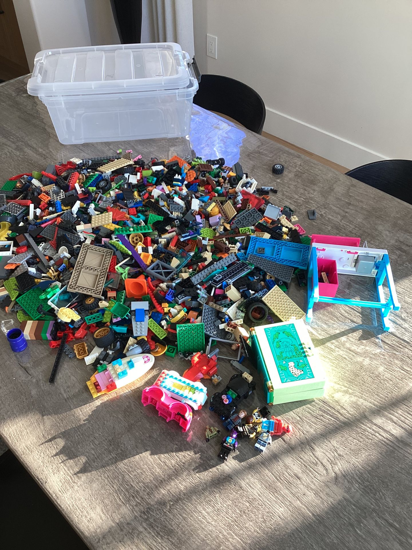 7 Pounds Of Mixed Lego