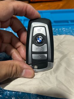 Renewed OEM BMW Key Fob (Uncut Blade & Unlocked Chip)