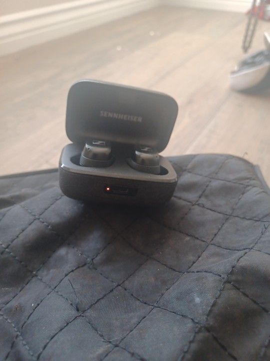 Sennheiser Momentum True Wireless 4 Earbuds